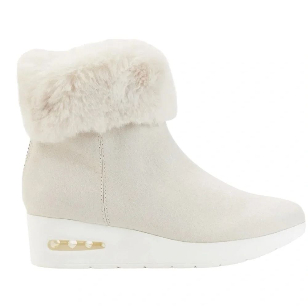 DKNY Women’s Abri Booties size 7.5